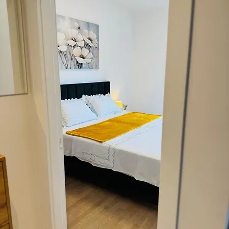 Azimut Apartamento *