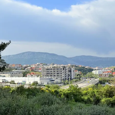 Azimut דירה ספליט